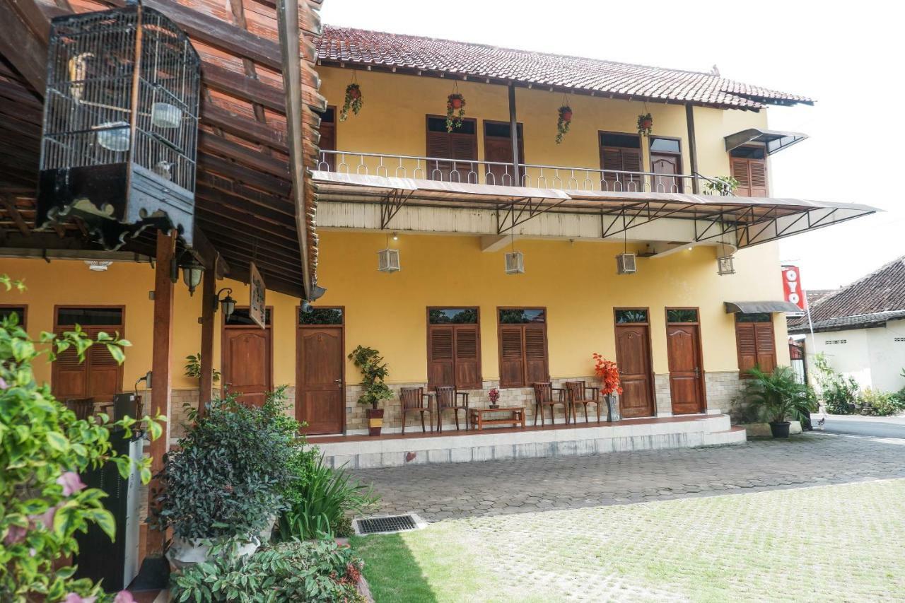 Oyo 405 Wisma Yosoputro Tanjungtirto Luaran gambar