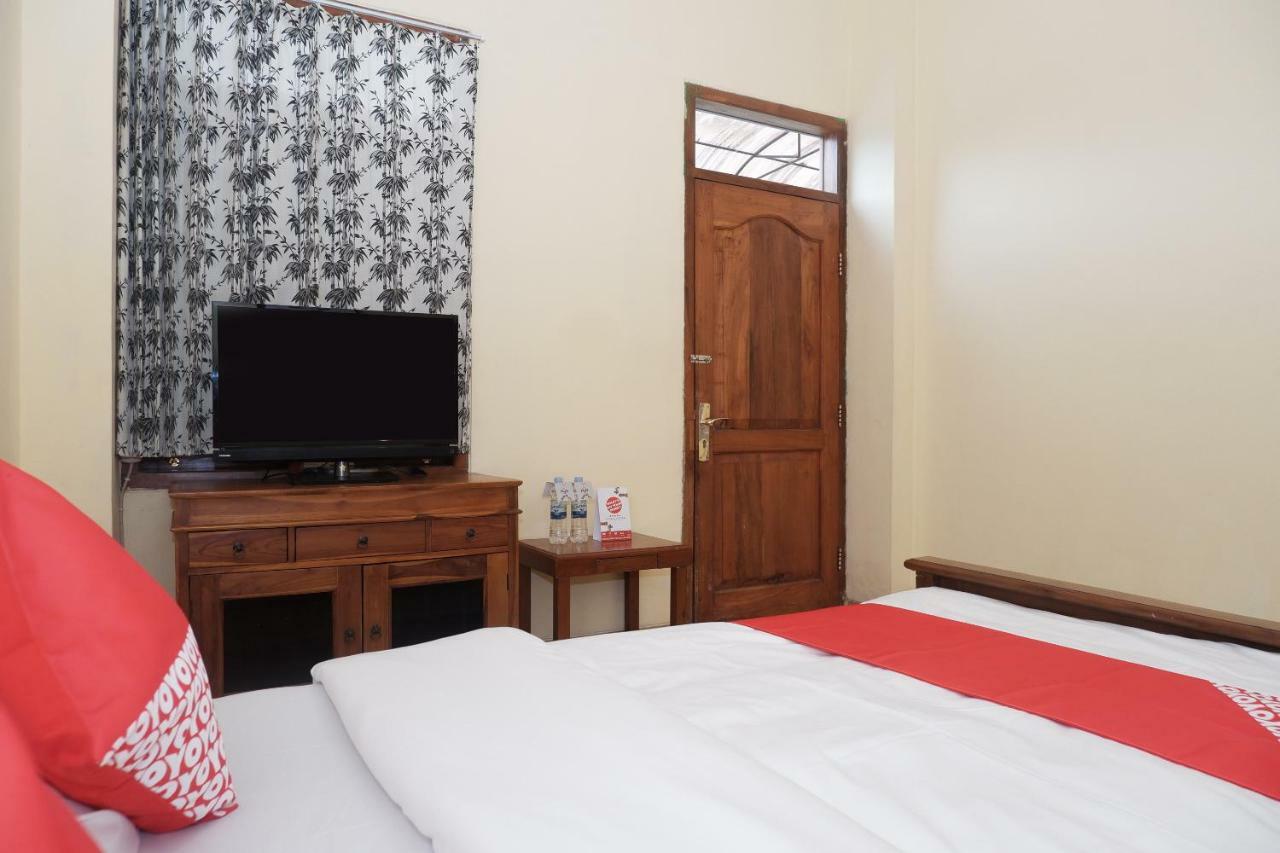 Oyo 405 Wisma Yosoputro Tanjungtirto Luaran gambar