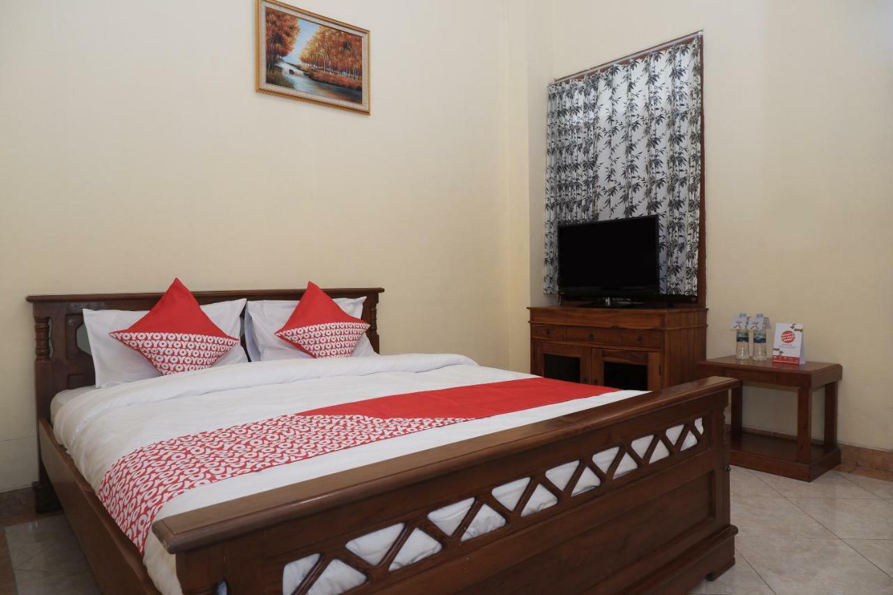 Oyo 405 Wisma Yosoputro Tanjungtirto Luaran gambar